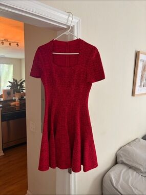 Alaia Red Short-Sleeve Fit & Flare Dress - Elegant Textured Knit